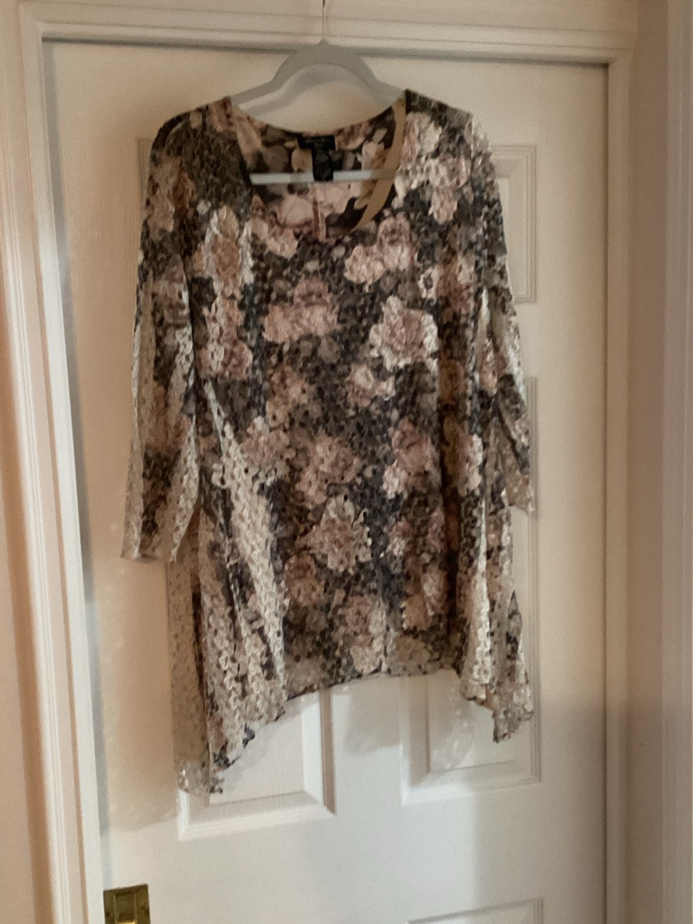 Brittany Black Floral Lace Tunic in Cream and Gray